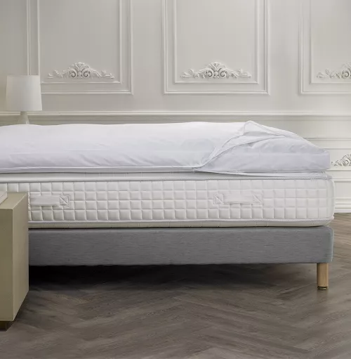 Featherbed Protector