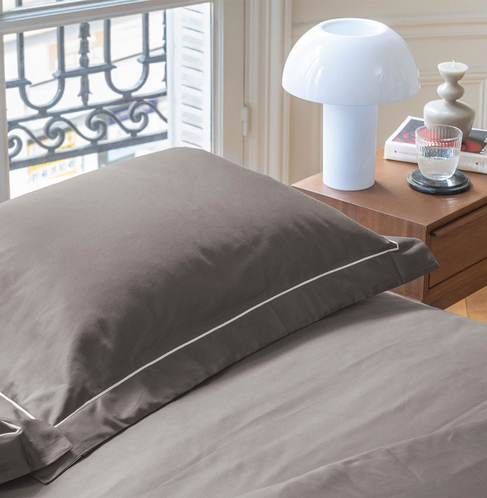Sateen Duvet Cover & Pillow Shams Sets