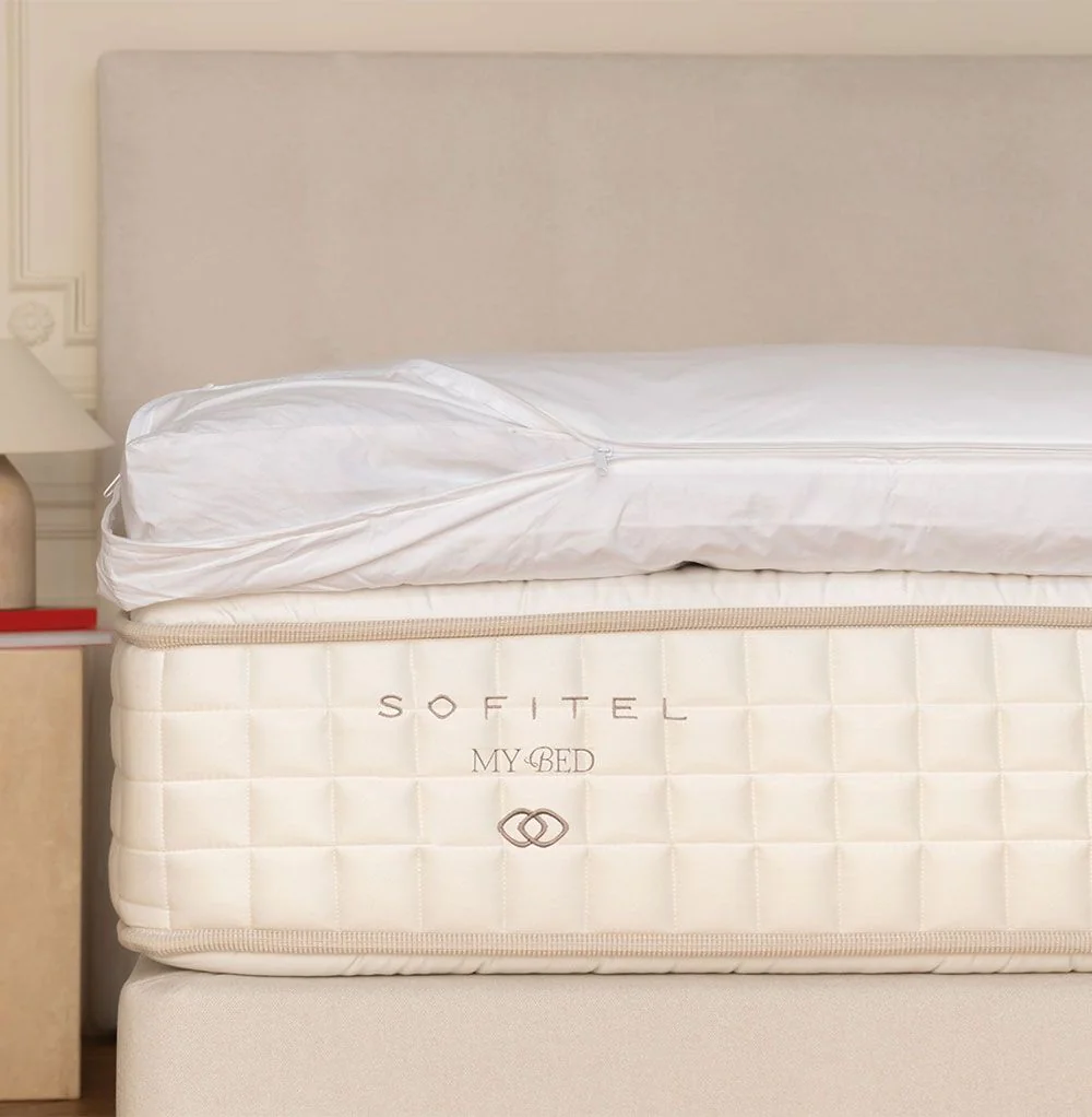 Featherbed Protector 1